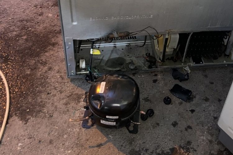 Block tủ lạnh là bộ phận nằm sau tủ lạnh