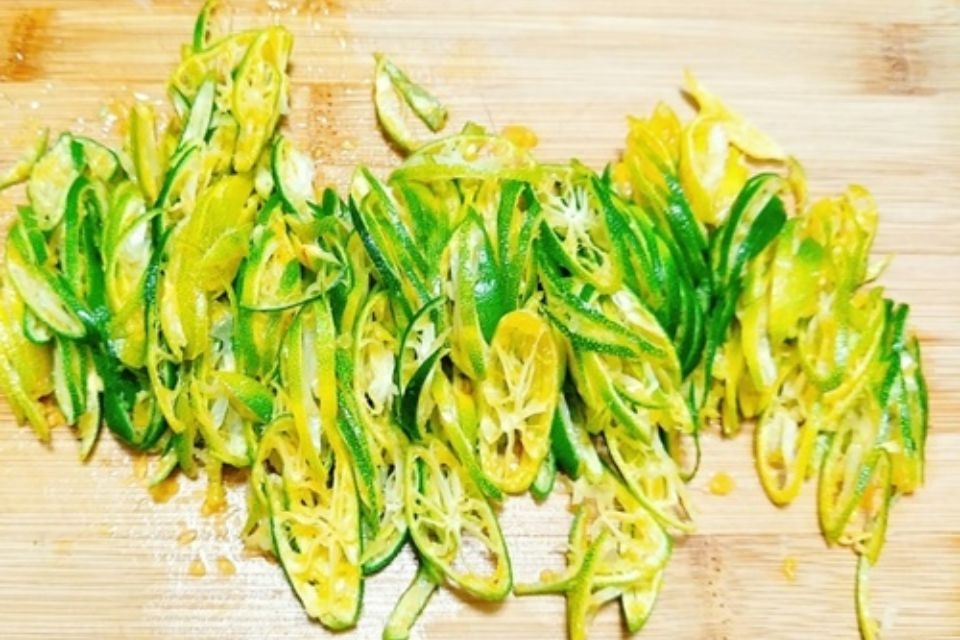 Thái sợi vỏ tắc