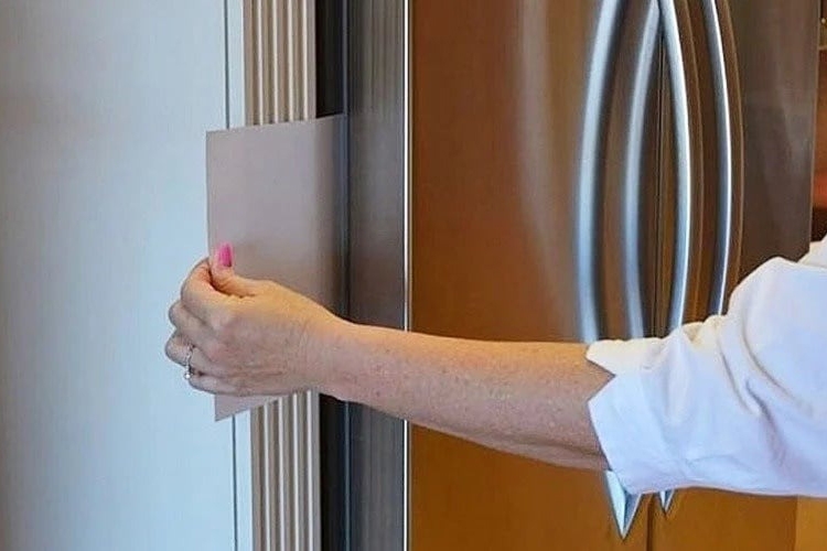 Gioang tủ lạnh bị hở (hình 3)