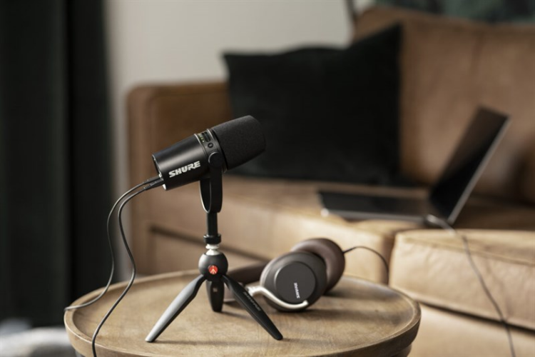 Shure MV7 K BNDL - Mic livestream chất lượng hàng đầu