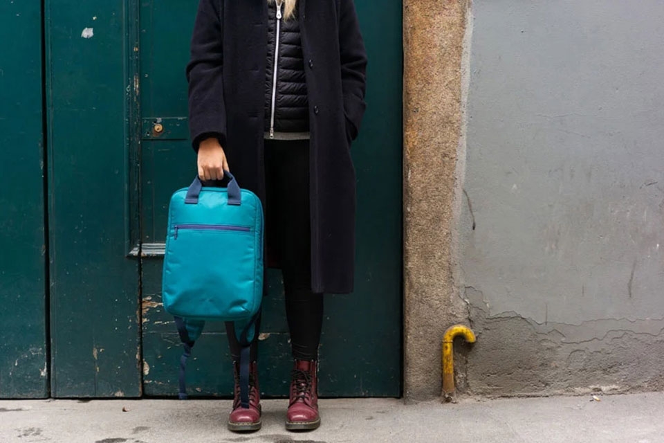 Túi chống sốc và balo: Combo không thể thiếu với hội đam mê MacBook 2