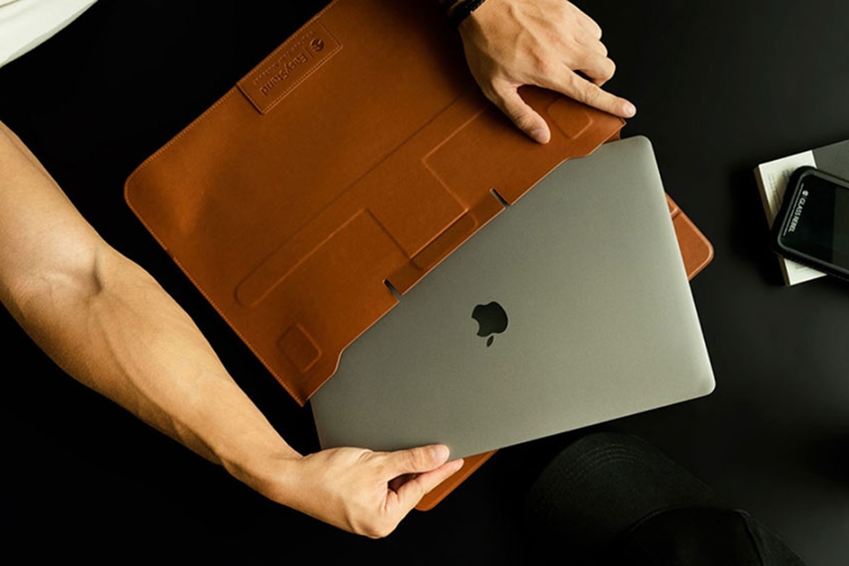 Túi chống sốc và balo: Combo không thể thiếu với hội đam mê MacBook 123