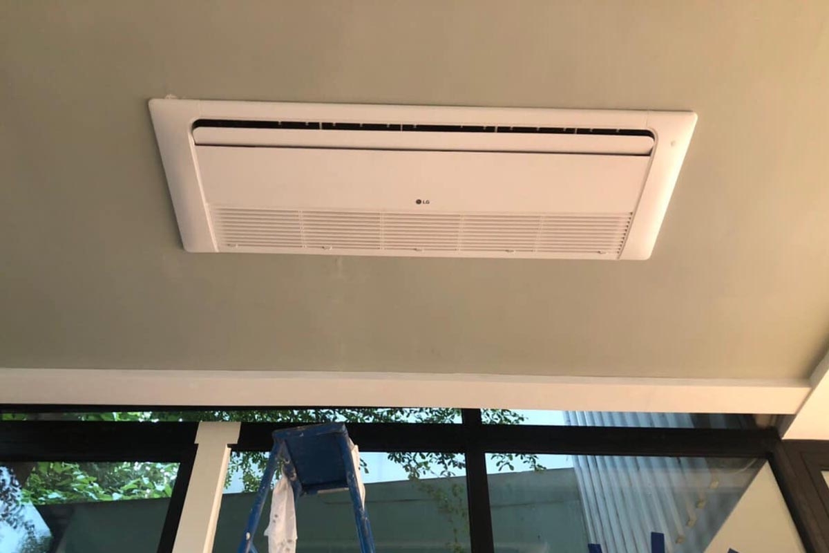 có nên mua máy lạnh âm trần LG 1 hướng thổi - hình 1