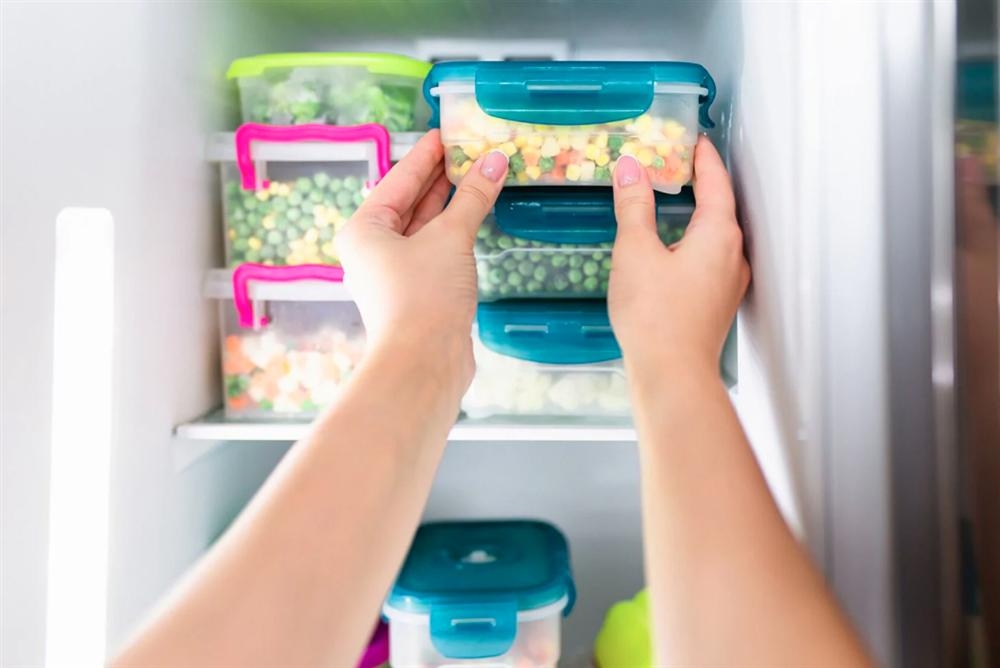 để rau trong tủ lạnh bị nát 9