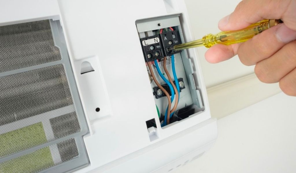 Máy lạnh Aqua báo lỗi F6: Nguyên nhân, cách khắc phục và cách hạn chế máy báo lỗi 3