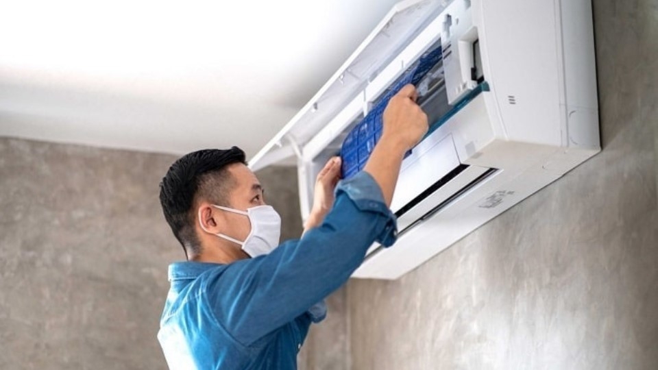 Nếu bạn đã xác định mã lỗi máy lạnh TCL và nguyên nhân cụ thể, nhưng không thể tự khắc phục tại nhà, bạn có thể liên hệ với trung tâm bảo hành máy lạnh TCL tại nơi gần bạn nhất.