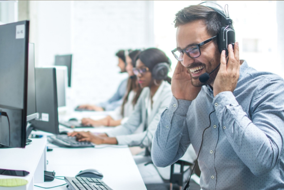 Khung giờ gọi điện phổ biến từ 10 - 12h