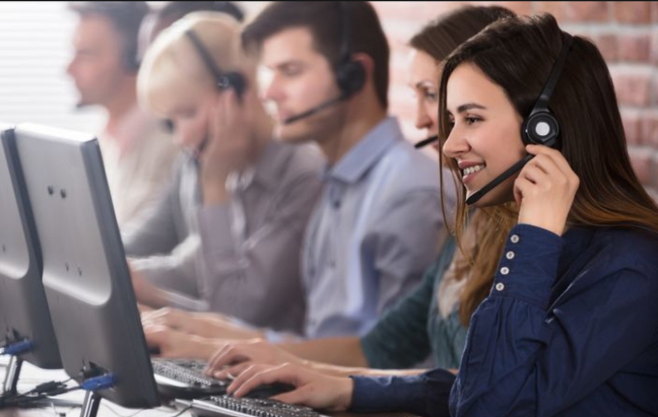 Call Center sẽ hỗ trợ khách hàng kịp thời