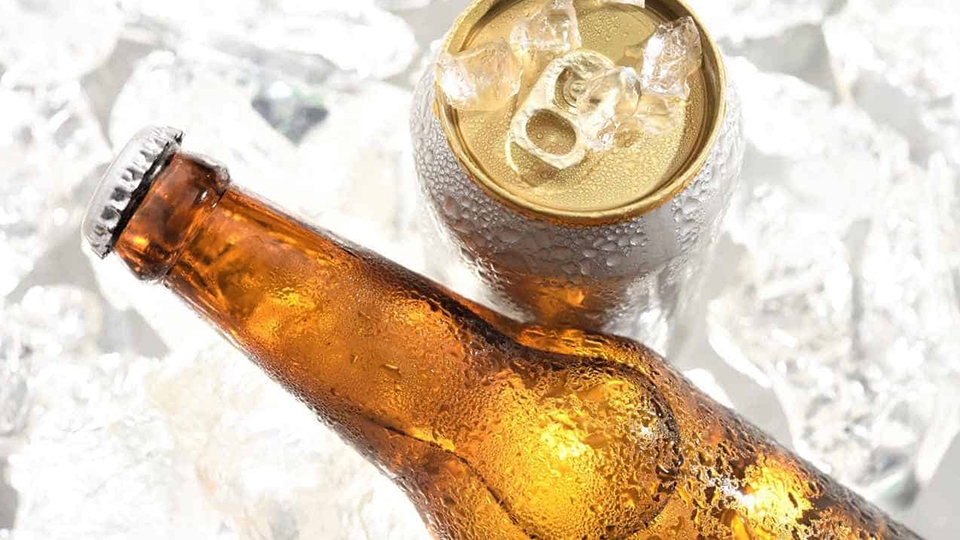 Có thể sử dụng bia chai hoặc bia lon để làm bia sệt