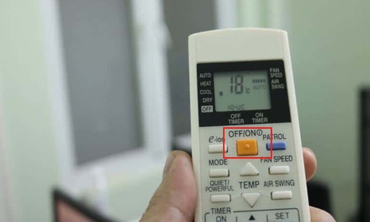 Để bật tắt điều hòa Panasonic chỉ cần nhấn nút ON/OFF