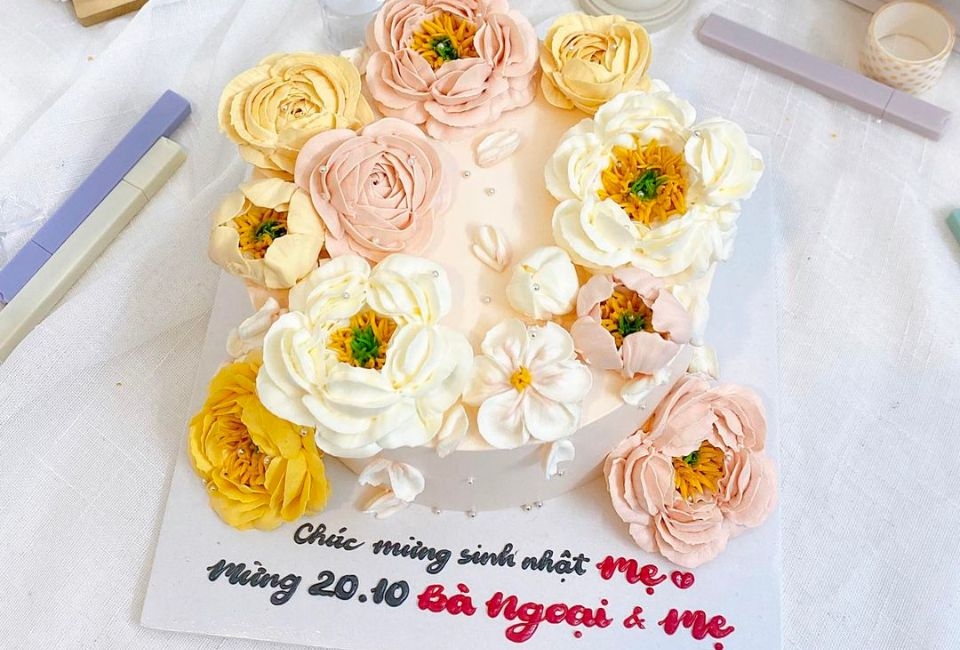 Bánh kem 20/10 tặng mẹ