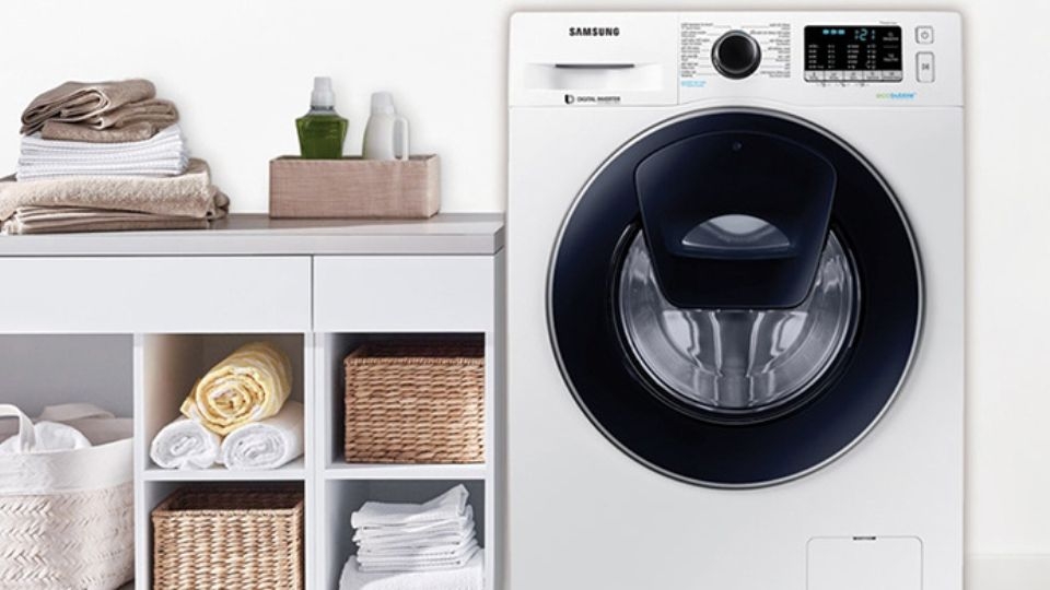 Lồng vắt và ống xả nước bị tắc nghẽn và đóng băng