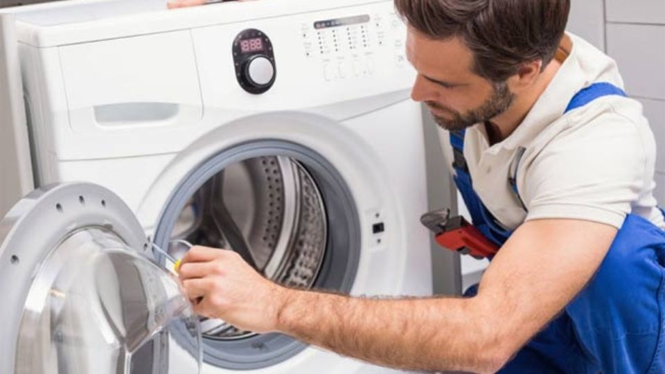 Cần lưu ý những điều gì khi khắc phục lỗi máy giặt Samsung