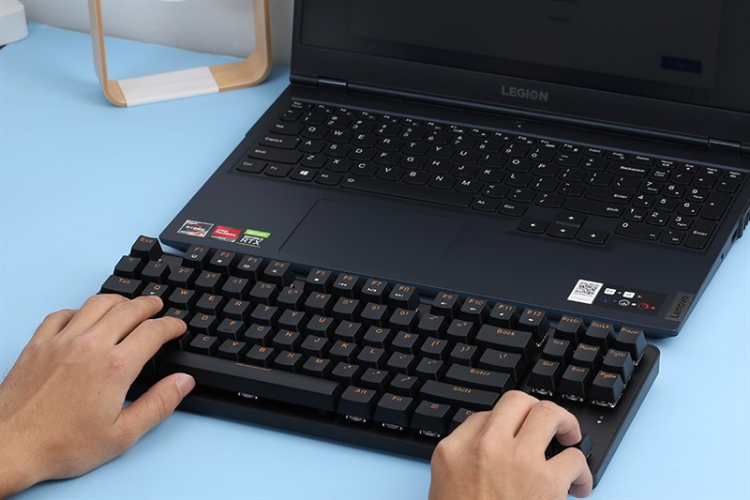 Bàn phím cơ Bluetooth DareU EK868