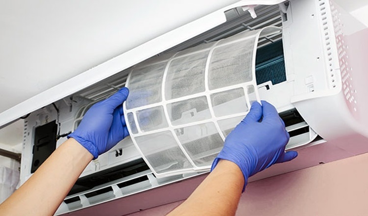 Vệ sinh máy lạnh sạch sẽ