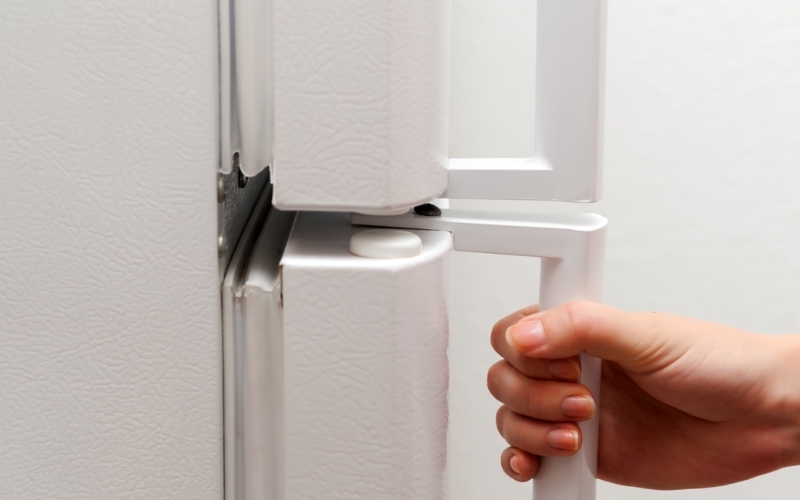 Tại sao cần vệ sinh gioăng cao su tủ lạnh thường xuyên