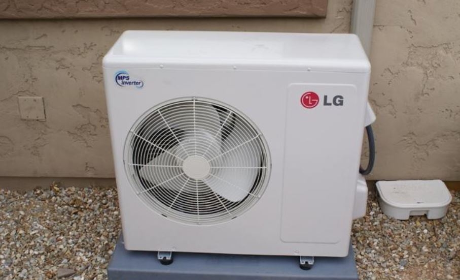cục nóng điều hòa lúc chạy lúc không 5