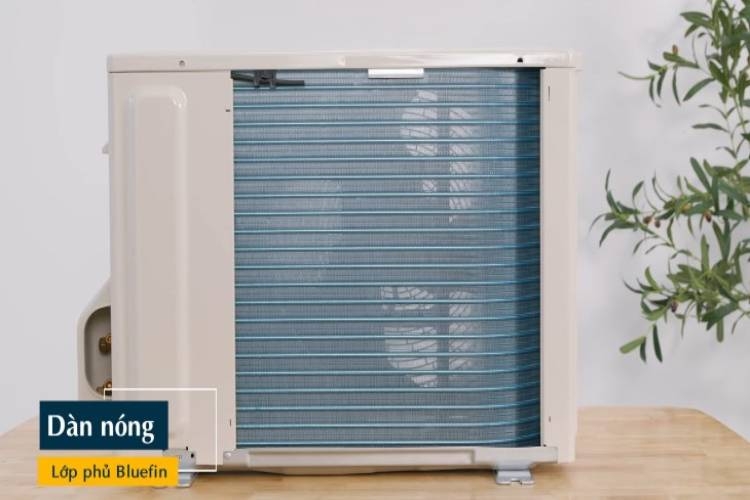 Tản nhiệt của dàn nóng được làm bằng nhôm và đc phủ lớp Bluefin