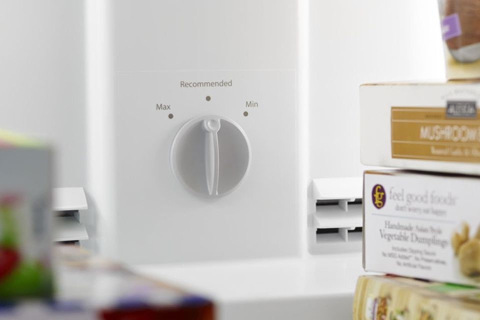 Cách điều chỉnh nhiệt độ tủ lạnh Aqua 5