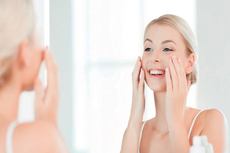 Công nghệ NanoeX có khả năng dưỡng ẩm cho da và tóc