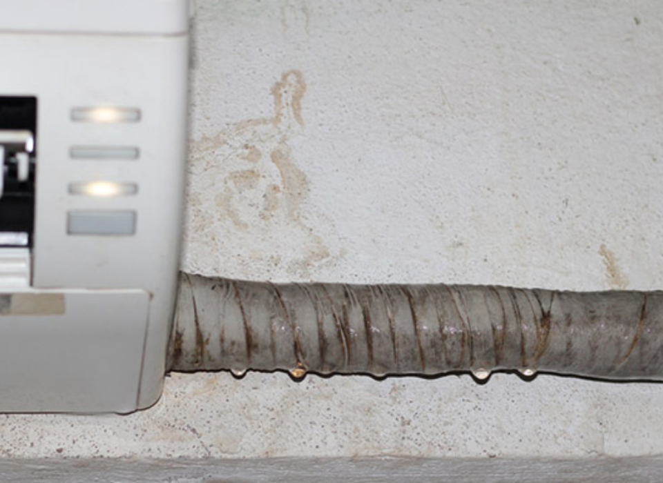 Những tác hại khi xảy ra tình trạng ống đồng máy lạnh bị rỉ nước