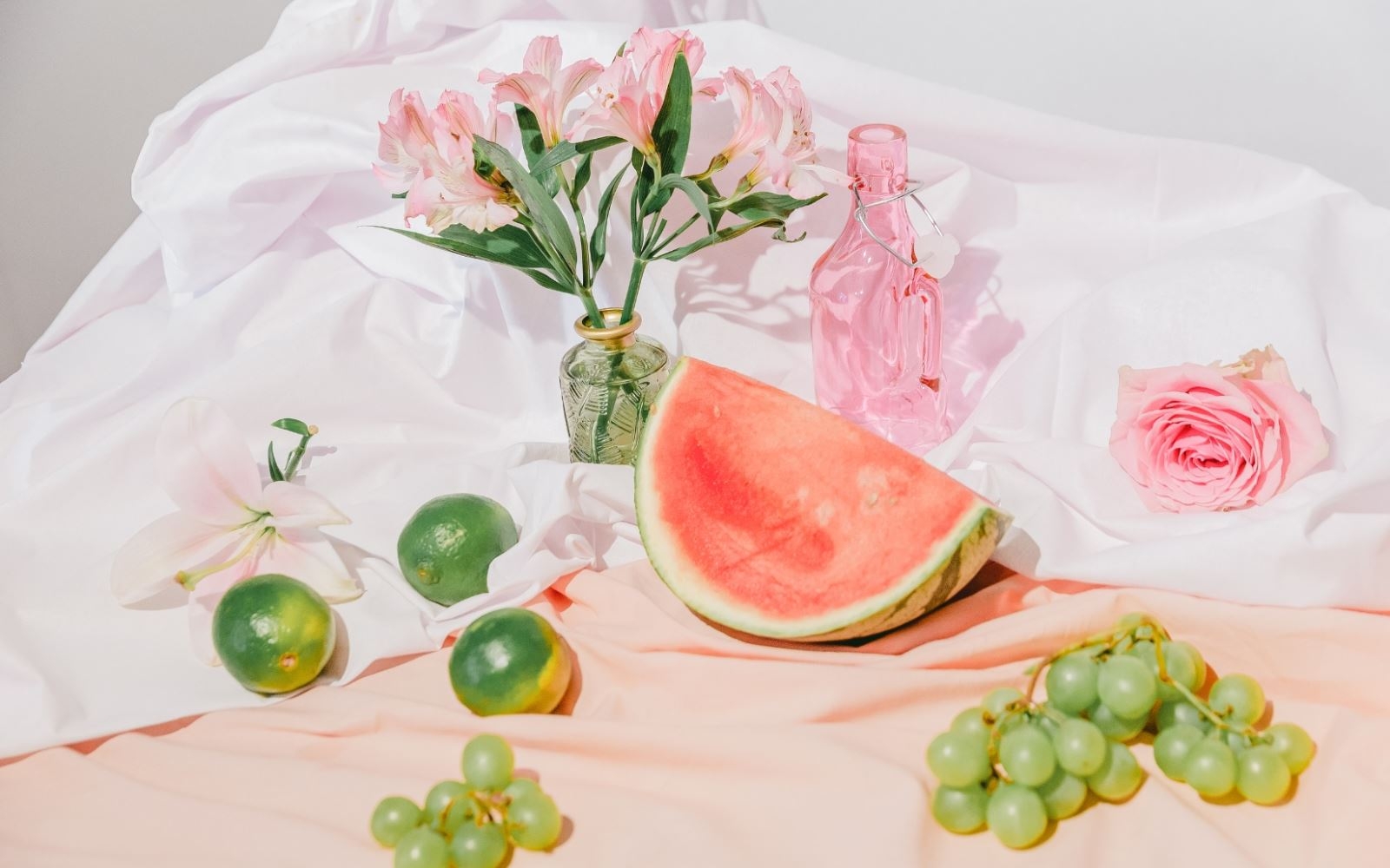 Vì sao mọi người yêu thích hình nền dưa hấu?
