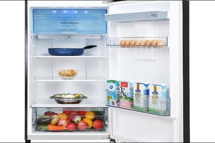 Các khay được là từ kính chắc chắn và khả năng chịu được tải trọng lên tới 150 kg