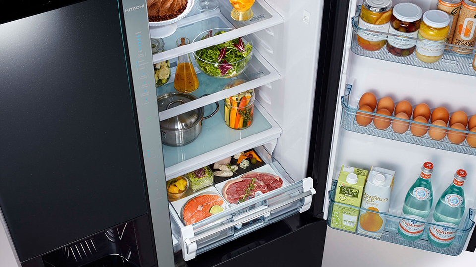 Tủ lạnh với thiết kế nhiều ngăn đựng thực phẩm
