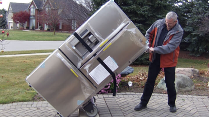 Cách di chuyển tủ lạnh an toàn không hư hại đến các linh kiện của tủ lạnh - Hình 5