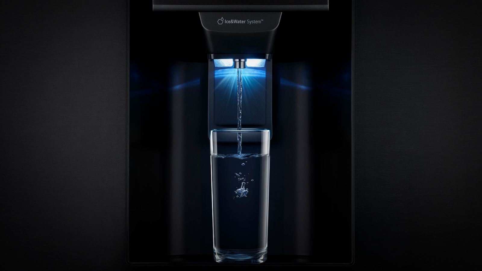Tích Hợp Công Nghệ Ice and Water Dispenser