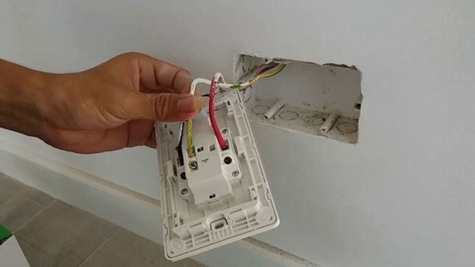 Công tắc ở cao áp bị lỗi