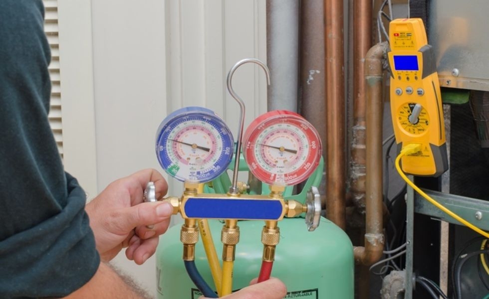 Lỗi U0 điều hoà Daikin do thiếu gas