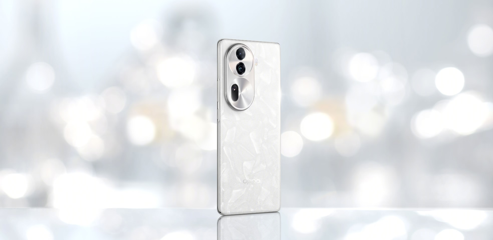 OPPO Reno11 ra mắt 2