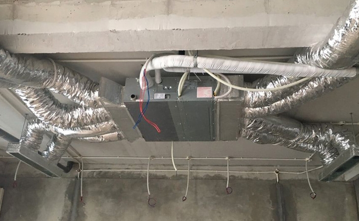 Phân biệt máy lạnh âm trần và máy lạnh âm trần nối ống gió: Lựa chọn nào phù hợp nhất với bạn? 1