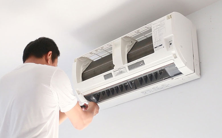 Cách vệ sinh cục nóng lạnh máy lạnh để duy trì hiệu suất và tuổi thọ của thiết bị 2