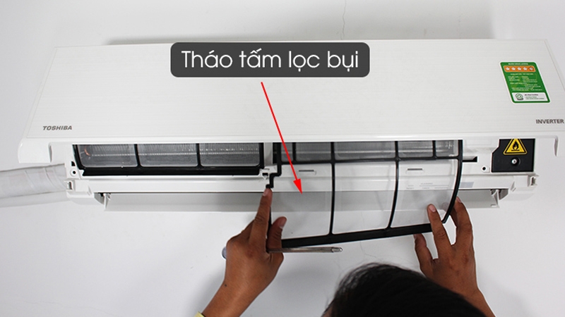 Cách vệ sinh cục nóng lạnh máy lạnh để duy trì hiệu suất và tuổi thọ của thiết bị 4