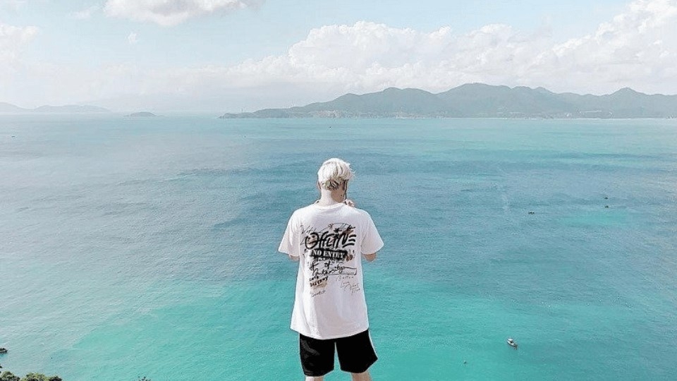 Cách chụp ảnh chân dung cùng biển và bầu trời