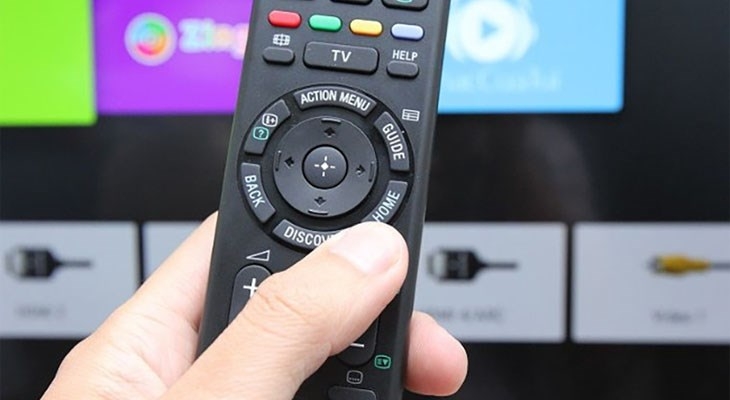 Nhấn vào nút Home và chọn mục Cài đặt trên tivi