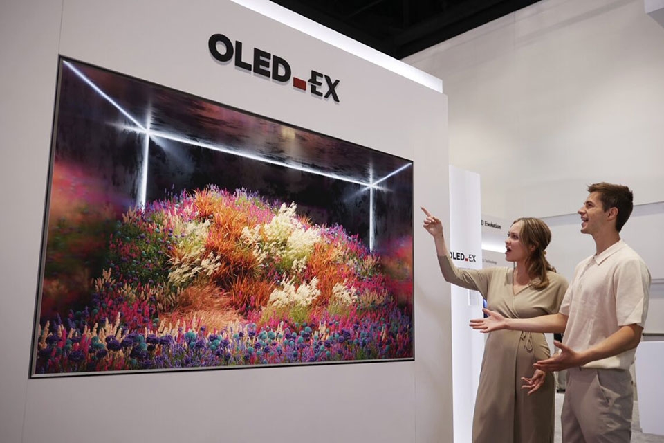Màn hình LG OLED EX - Ảnh 02