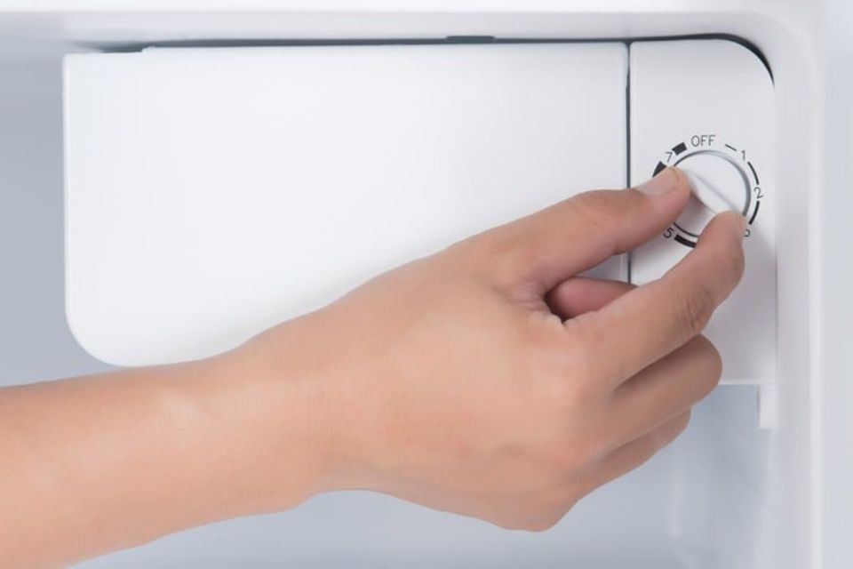 Cách giúp tủ lạnh tiết kiệm điện 2