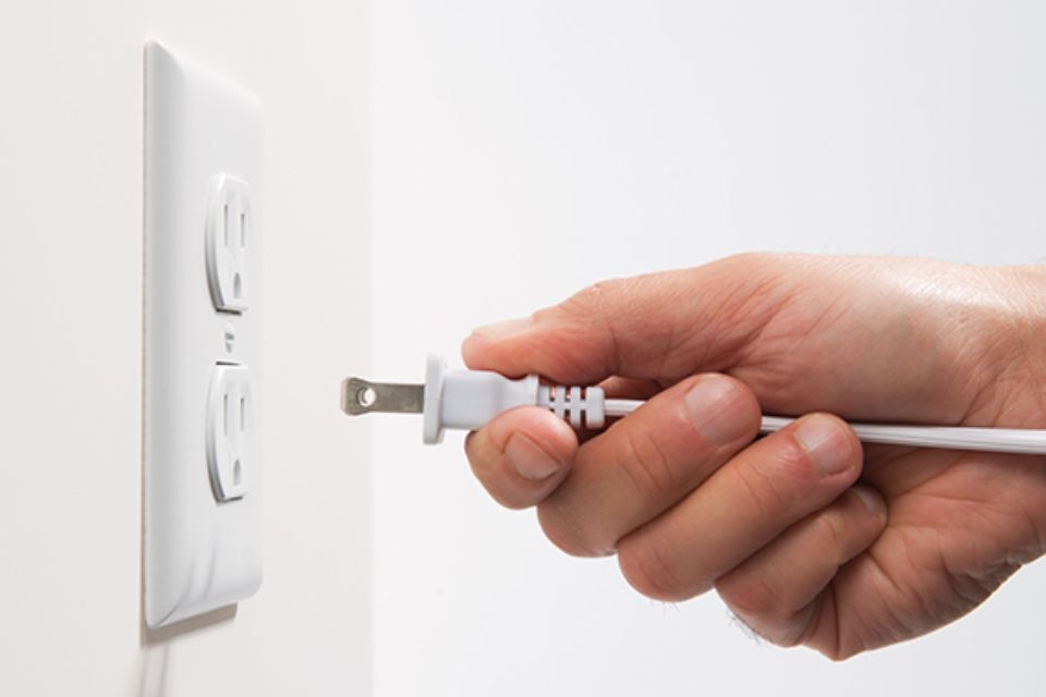 Rút điện tủ lạnh