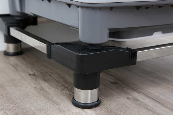 Chân đế tủ lạnh là một phụ kiện hữu ích, đảm bảo an toàn