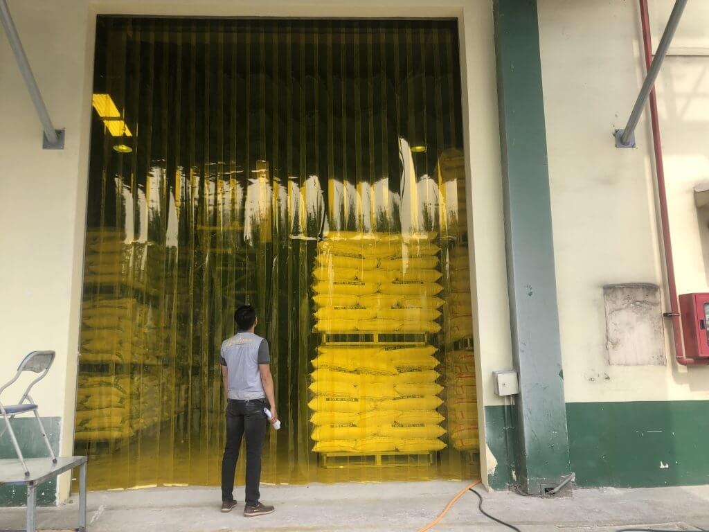Rèm nhựa PVC là gì? Công dụng và phân loại từng loại rèm PVC 5