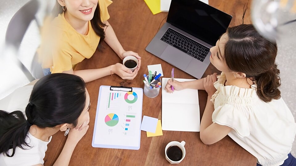 Tính liên tục cập nhật