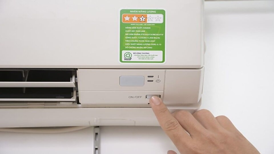 máy lạnh samsung báo lỗi chớp đèn do Lỗi nguồn điện