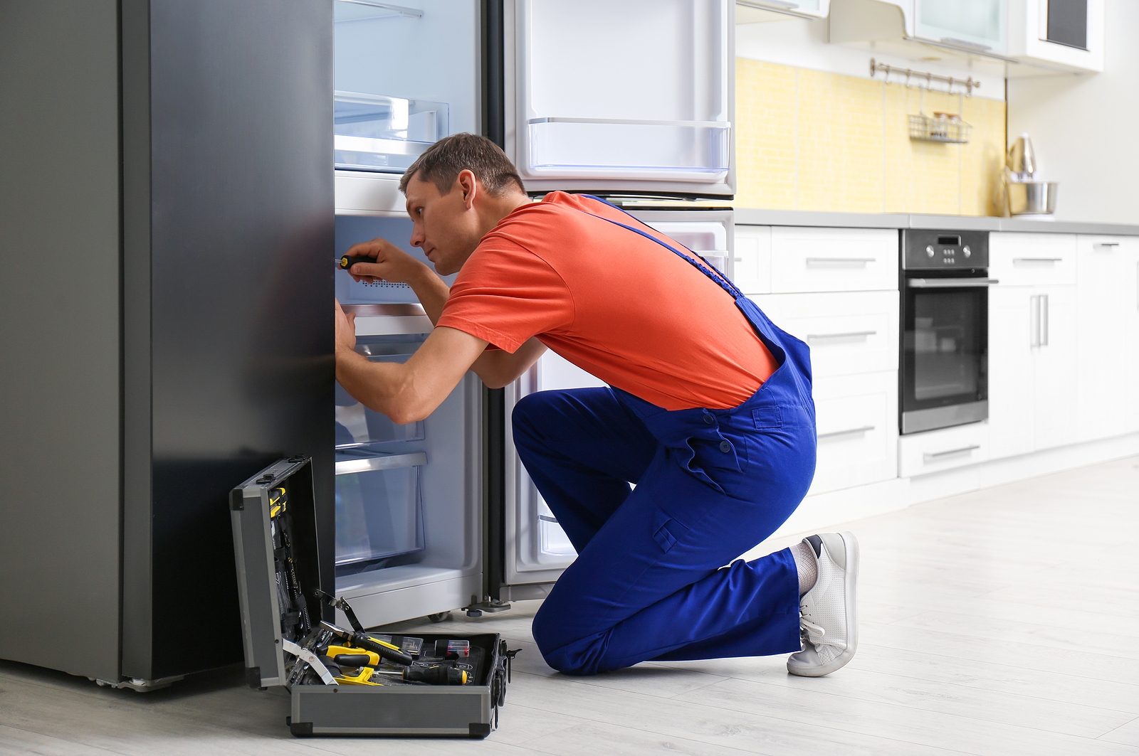 Cách xử lý khi tủ lạnh có tiếng nổ