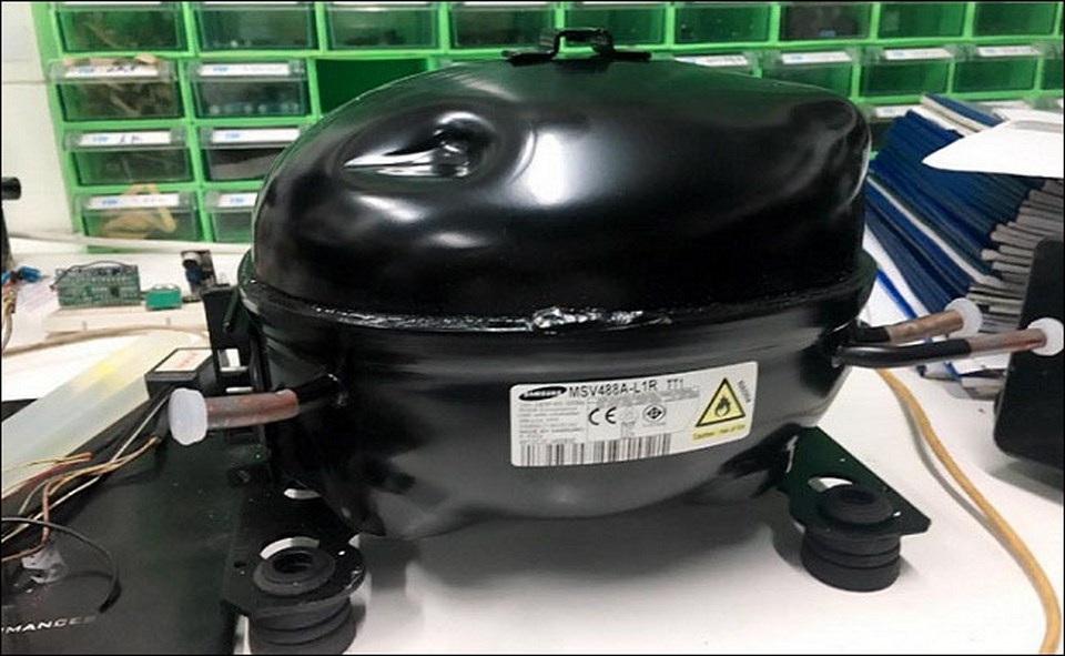 Block tủ lạnh luân chuyển khí gas từ dàn nóng đi qua dàn lạnh