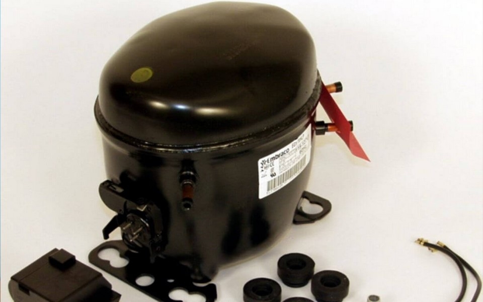 Block tủ lạnh cho biết các thông số và công suất của tủ