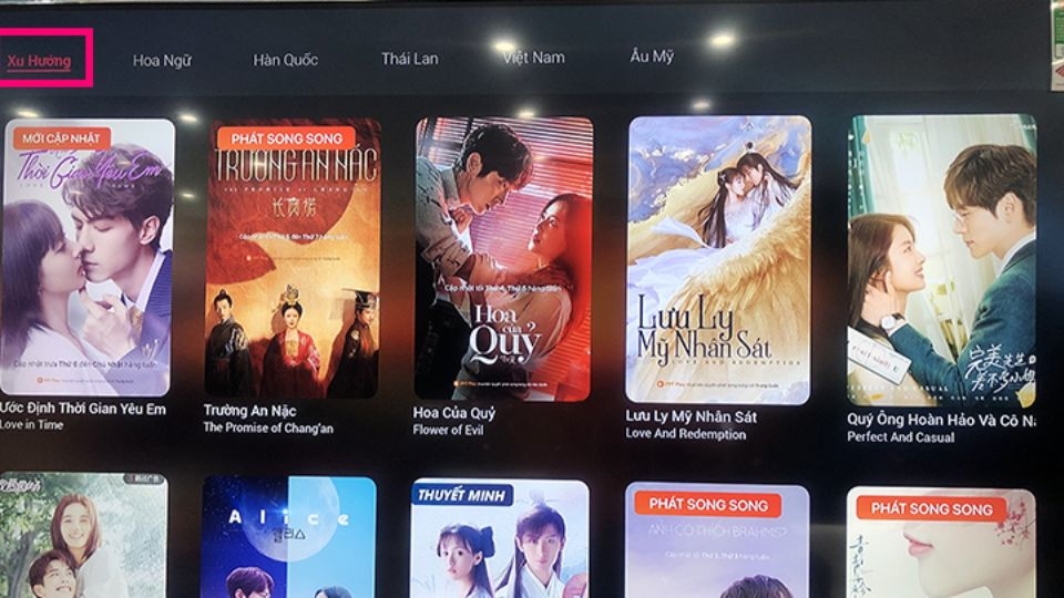 Lựa chọn bộ phim đang hot hoặc phim có diễn viên yêu thích