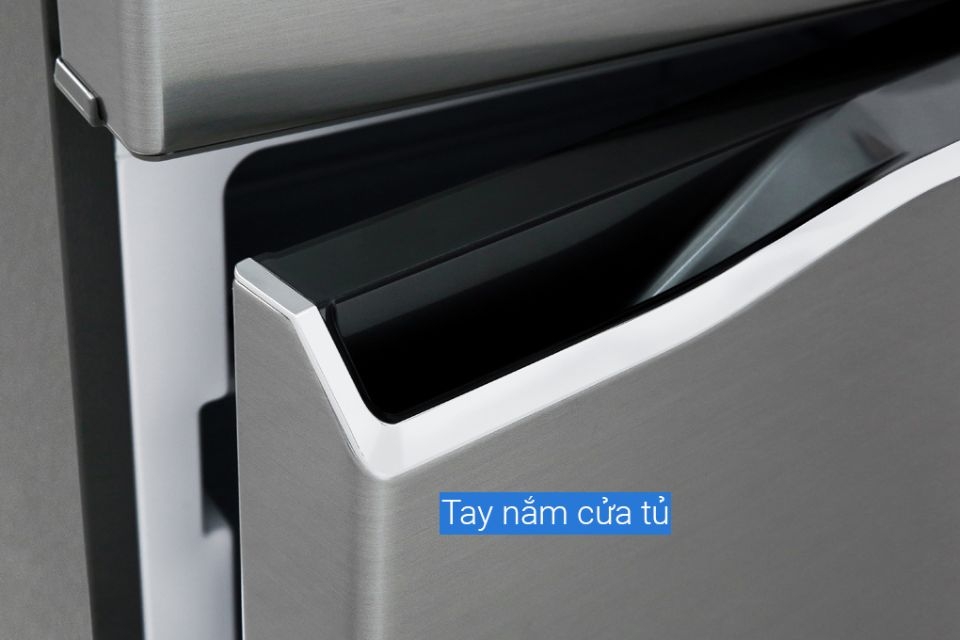 Review tủ lạnh Panasonic NR-BV280QSVN 4